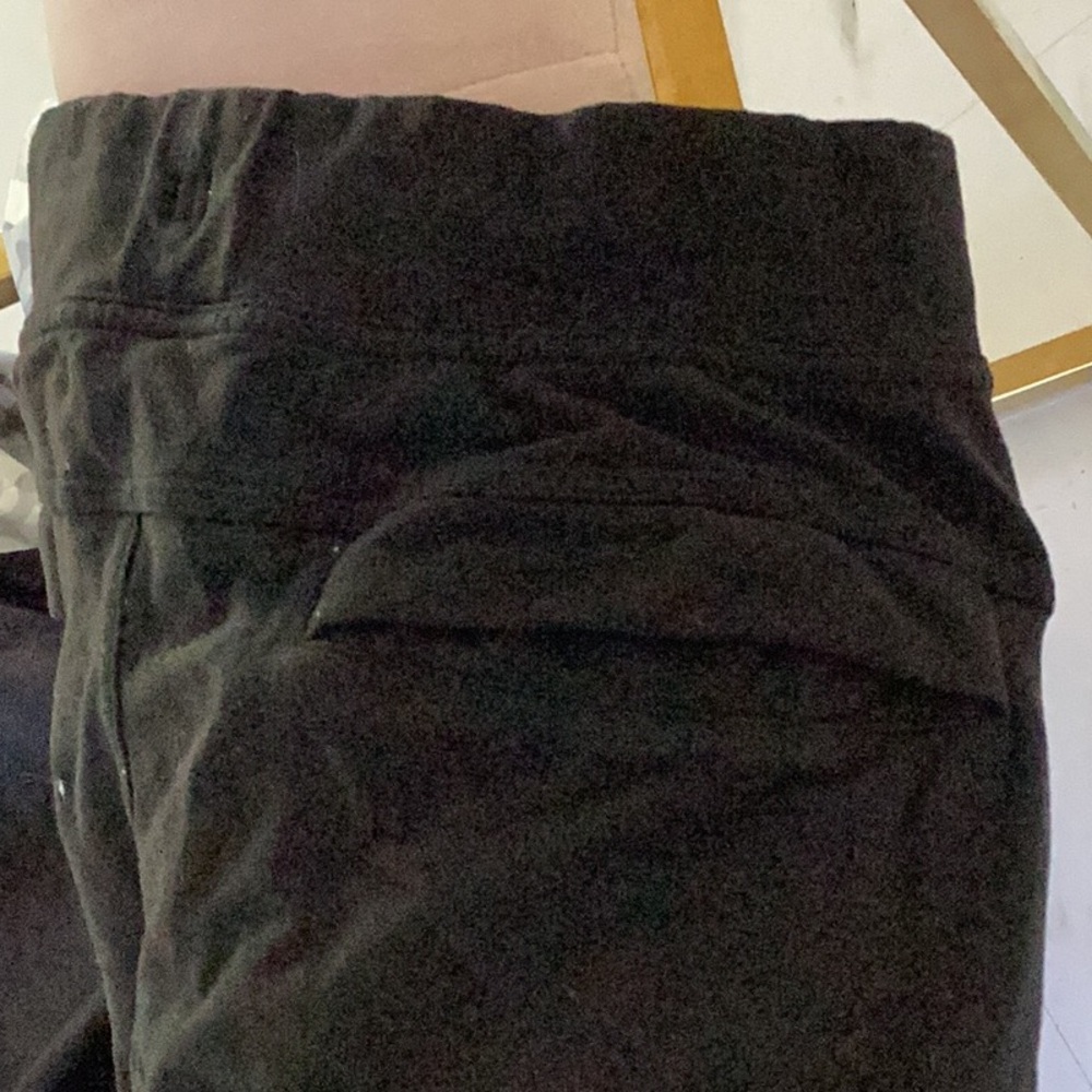Lululemon pants - Picture 3 of 4
